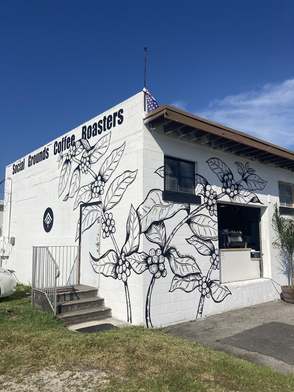 Social Grounds Coffee Roasters Bodega