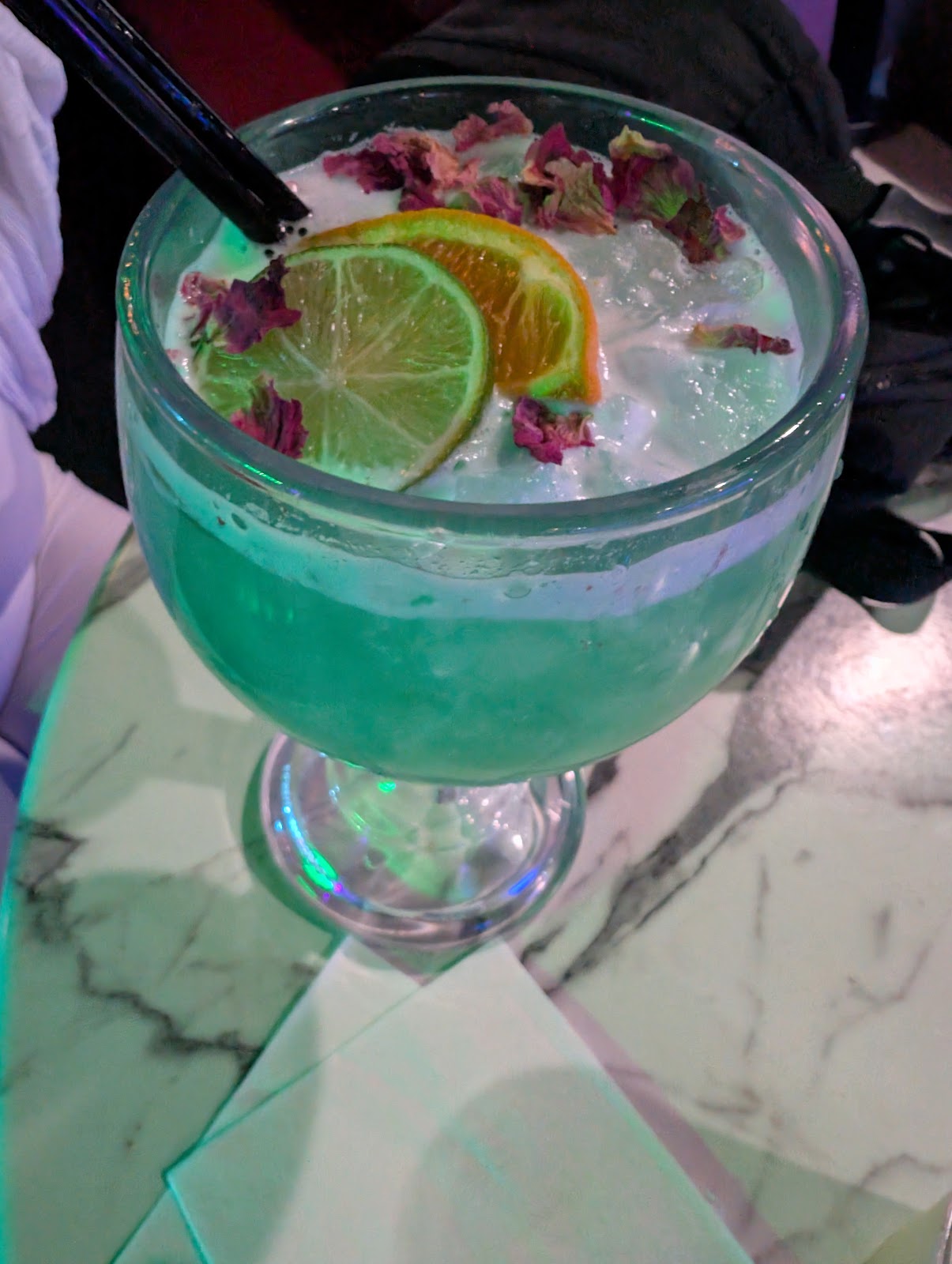 X Lounge