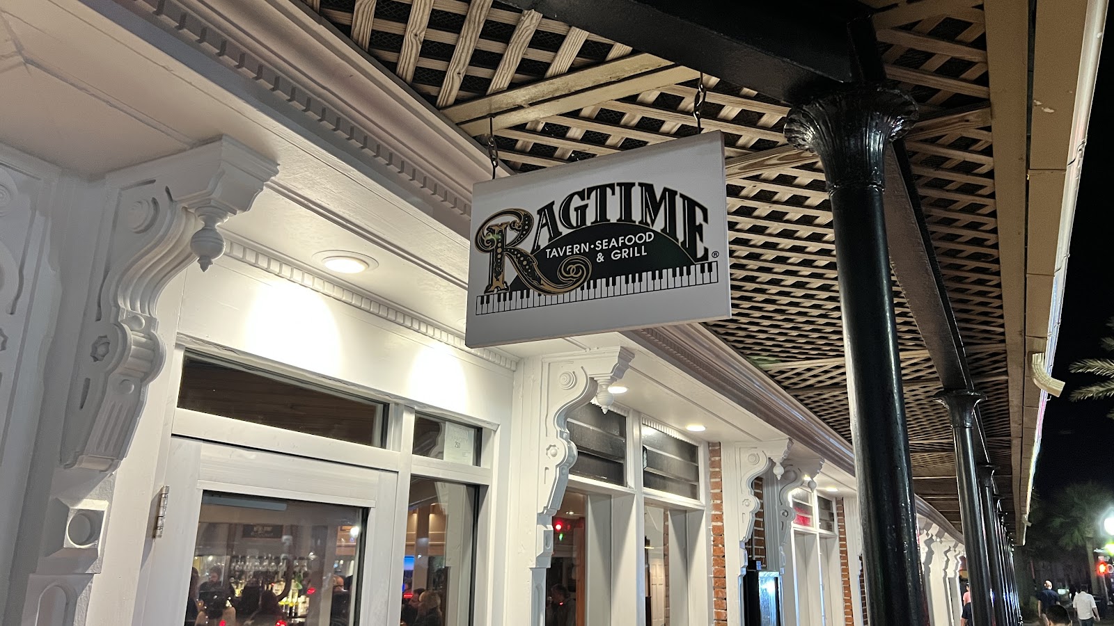 Ragtime Tavern