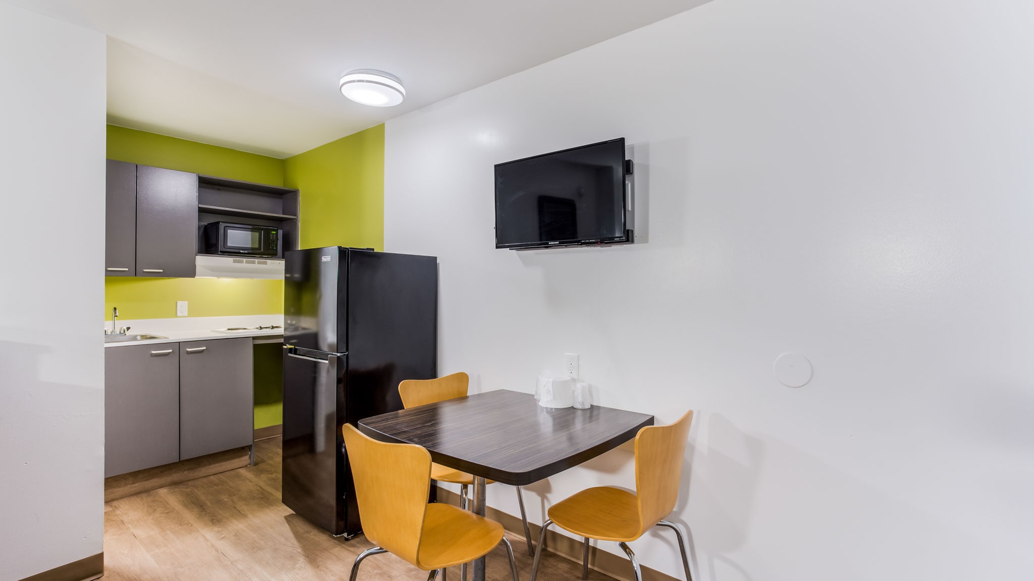Studio 6 Extended Stay - Jacksonville, FL - South